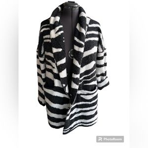 Printed cardigan with pockets